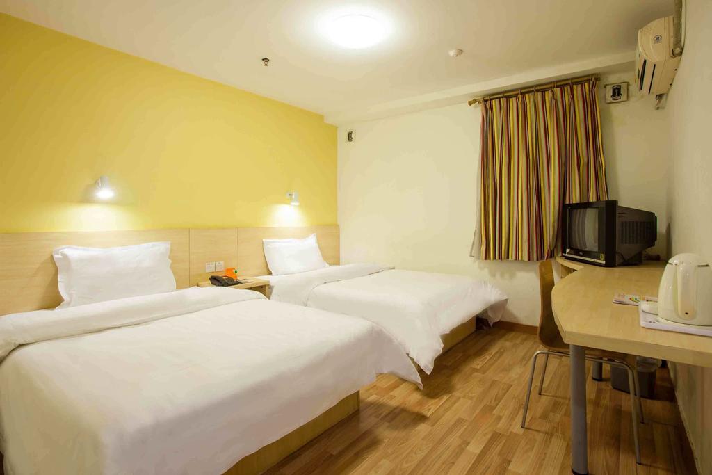 7Days Inn Chongqing Shapingba Room photo
